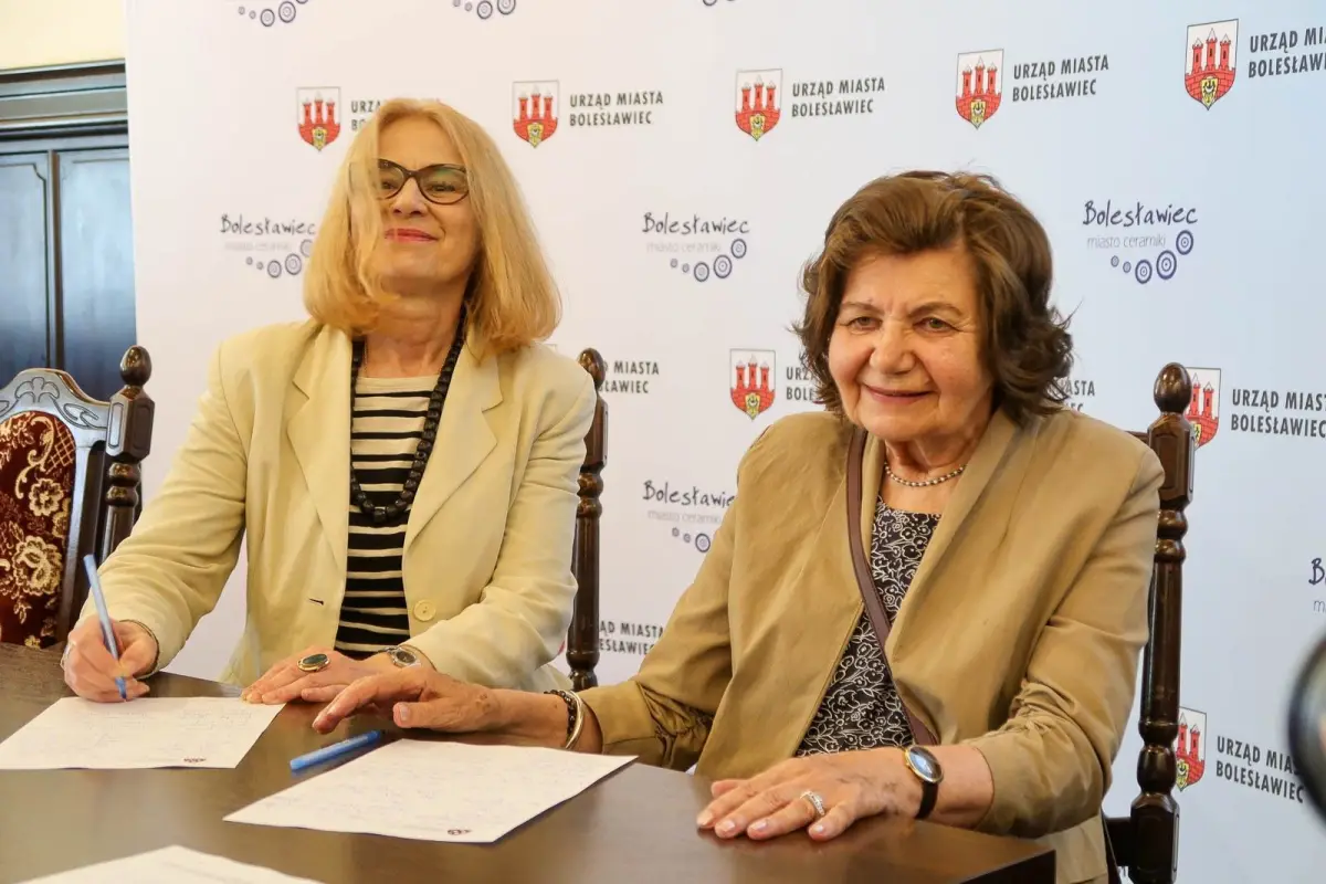 Podpisanie dokumentów ws. wpisania ceramiki bolesławieckiej na listę UNESCO