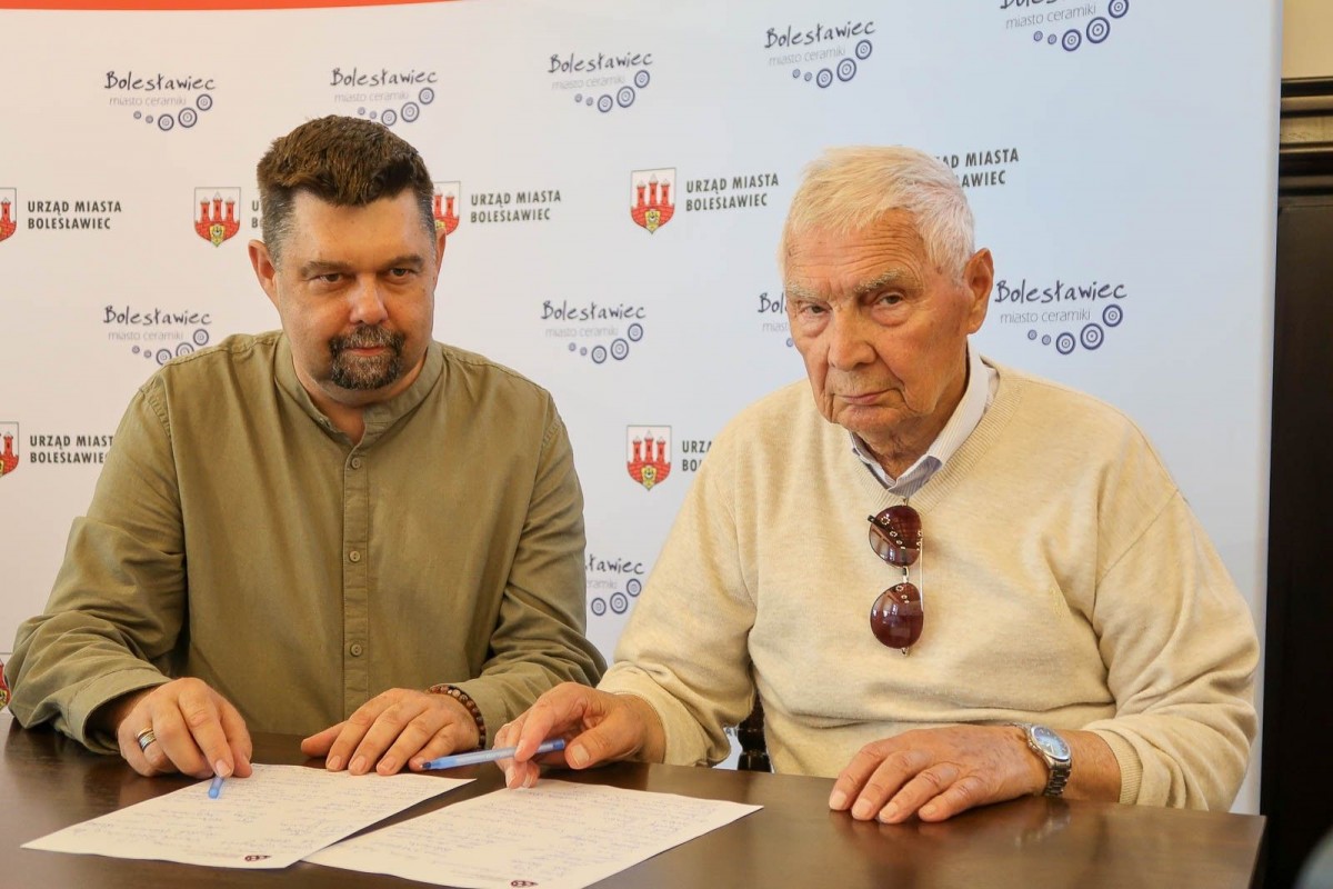 Podpisanie dokumentów ws. wpisania ceramiki bolesławieckiej na listę UNESCO
