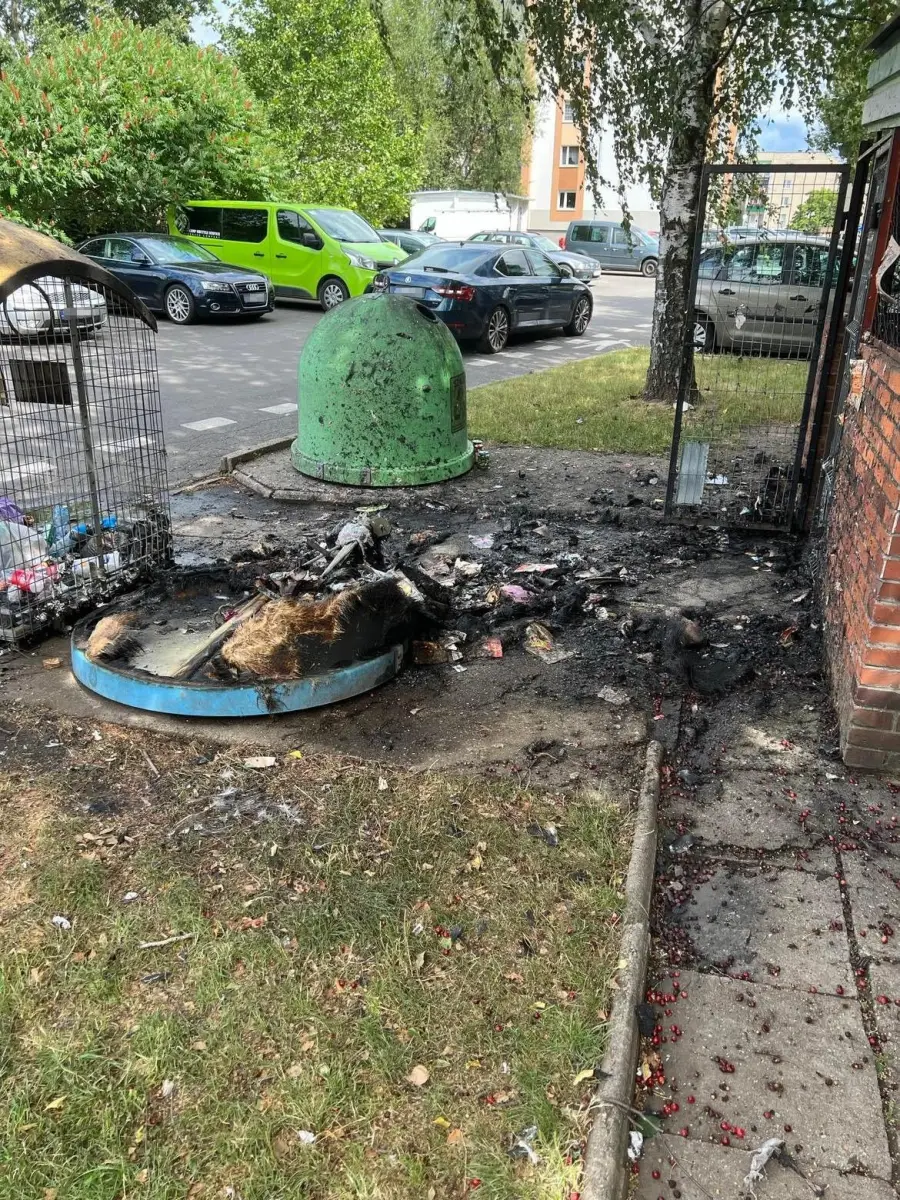 Spalony pojemnik na Jezierskiego w Bolesławcu