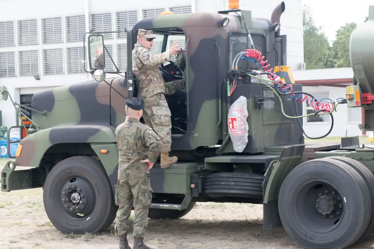 Pancerniacy uczyli się jeździć pojazdami US Army