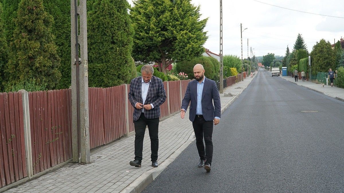 Trwają intensywne prace na drogach powiatowych