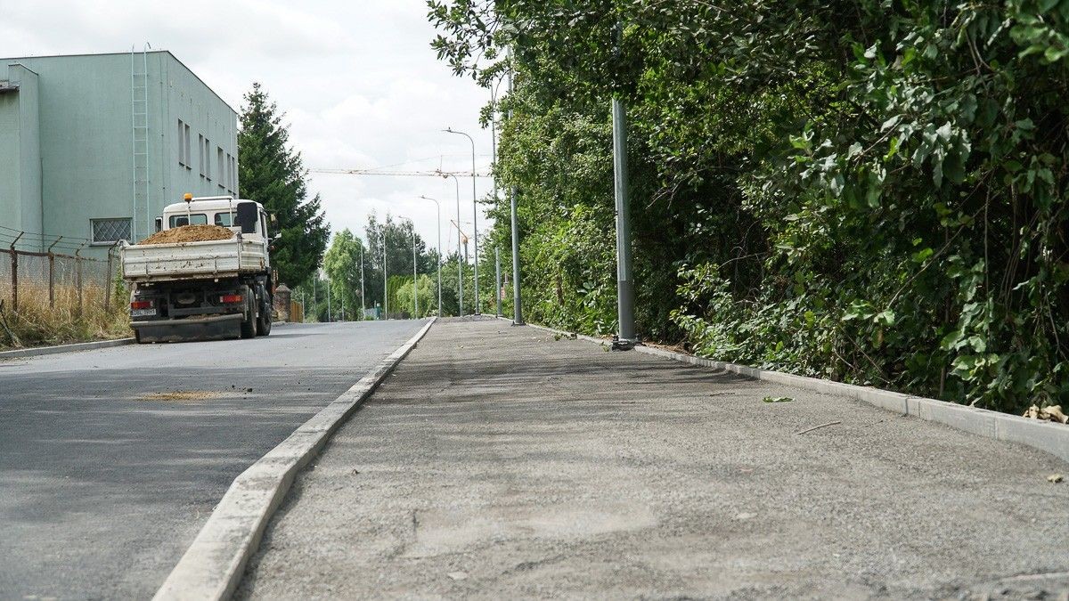 Trwają intensywne prace na drogach powiatowych