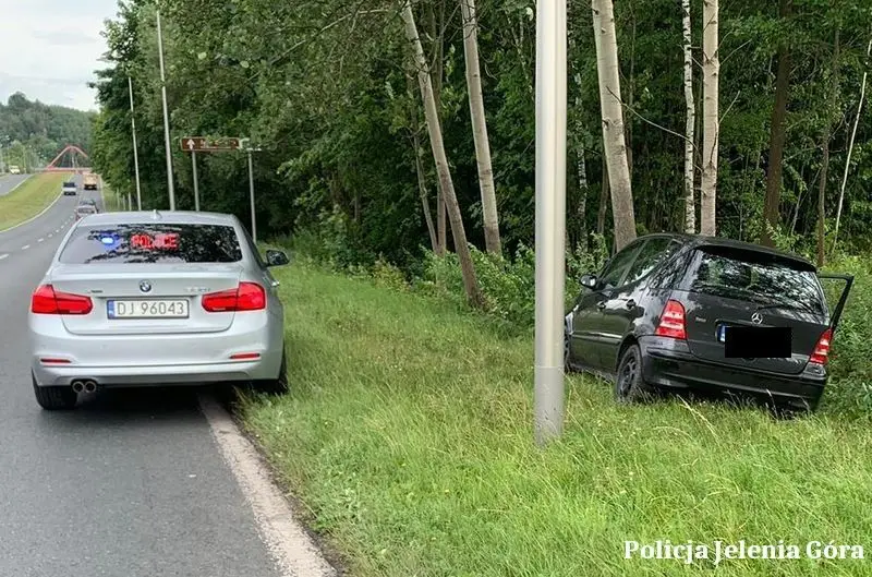 Zdarzenie drogowe w Jeleniej Górze