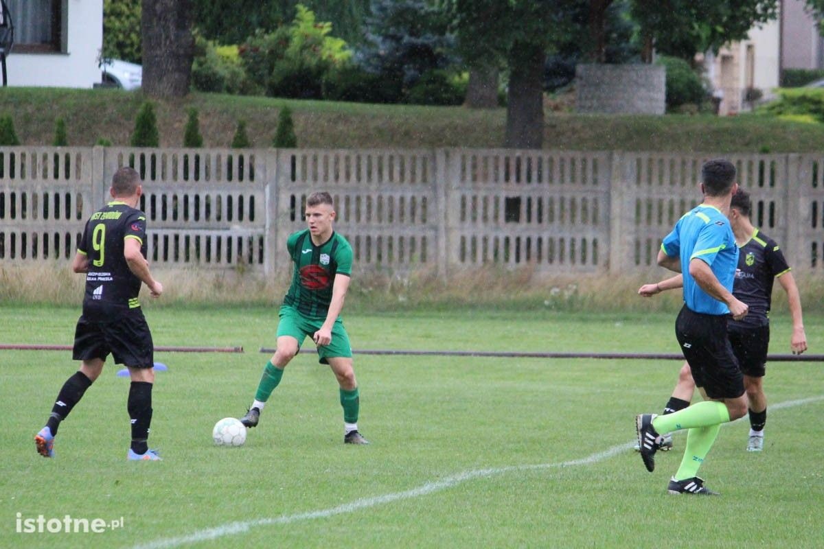 Galeria zdjęć z meczu pucharowego juniorzy BKS - seniorzy Piast Zawidów