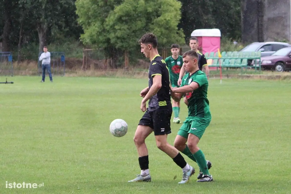 Galeria zdjęć z meczu pucharowego juniorzy BKS - seniorzy Piast Zawidów