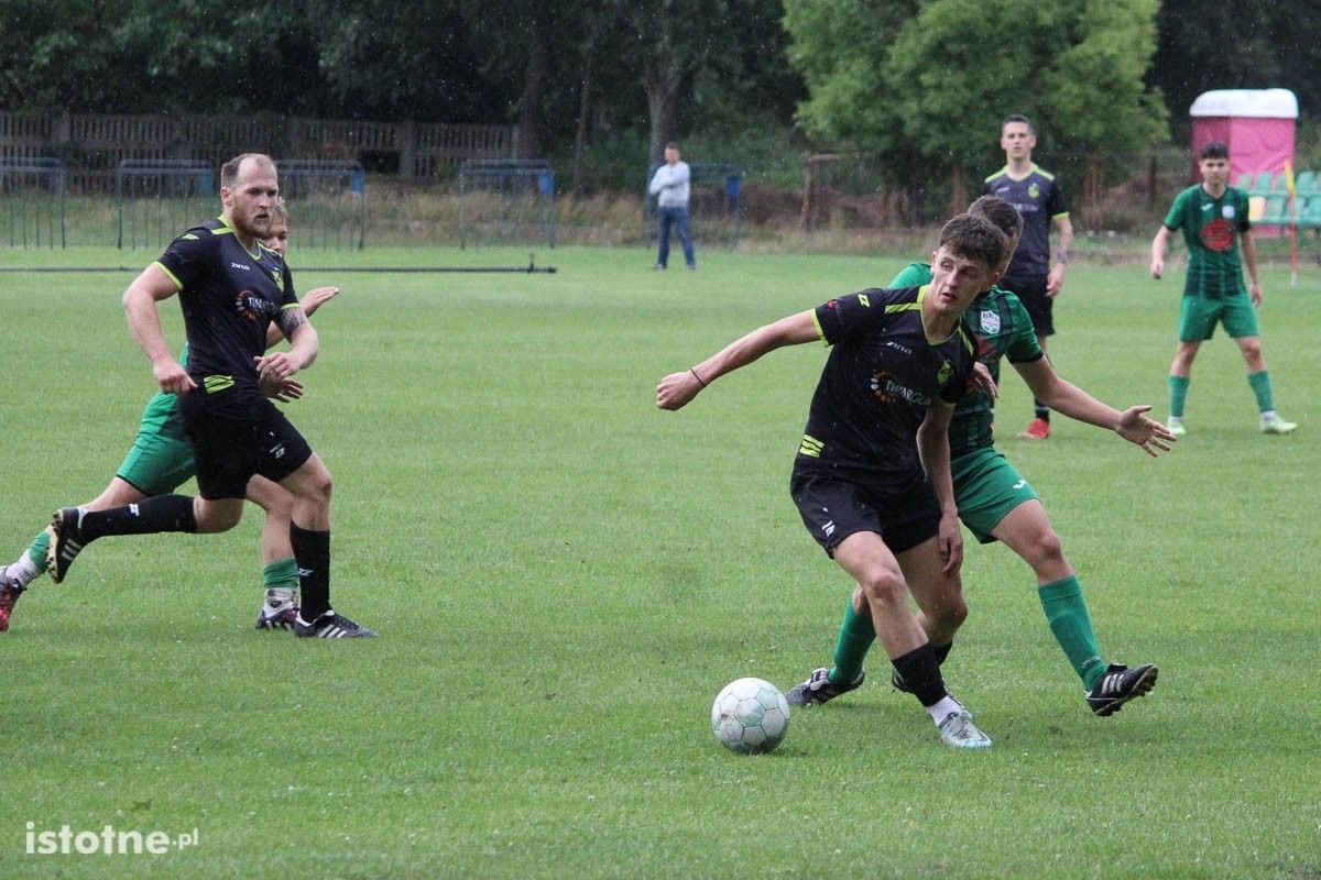 Galeria zdjęć z meczu pucharowego juniorzy BKS - seniorzy Piast Zawidów