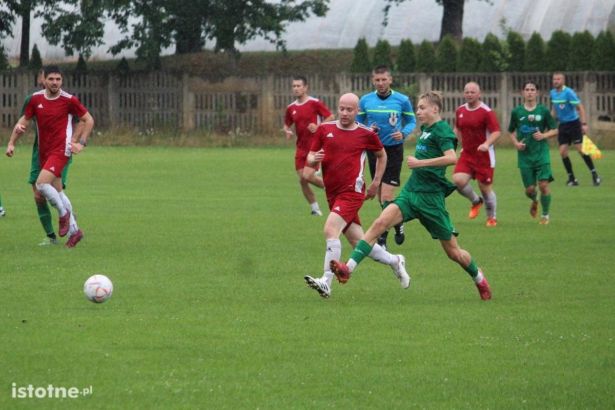 Galeria zdjęć z meczu sparingowego BKS - KS Stare Jaroszowice