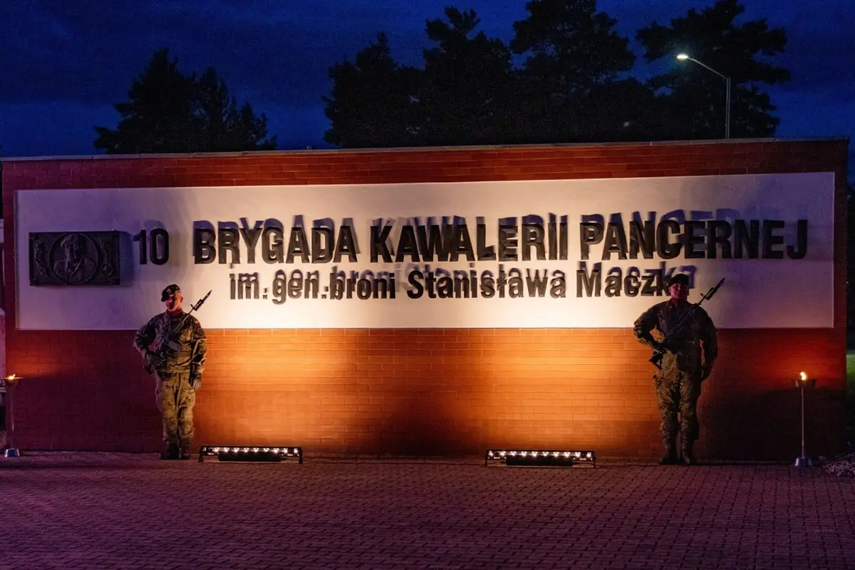 Pancerna Brygada świętowała. Uroczysty Capstrzyk
