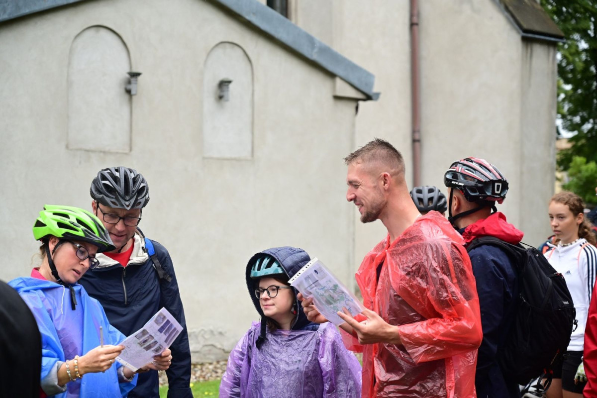 Ruszyli w 30-km trasę śladami wybitnego bolesławieckiego regionalisty