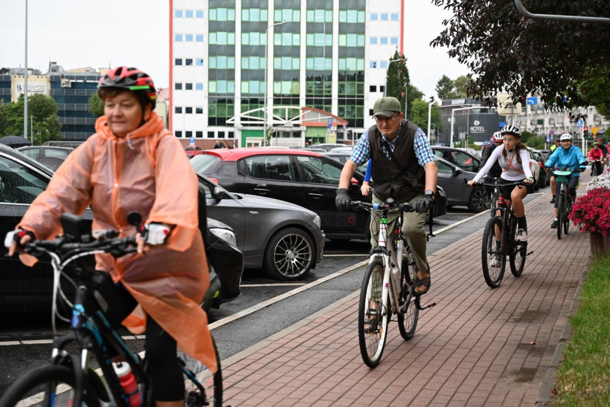 Ruszyli w 30-km trasę śladami wybitnego bolesławieckiego regionalisty