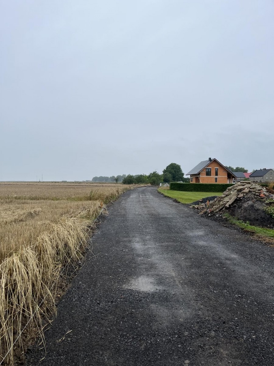 Budują drogę w Osłej