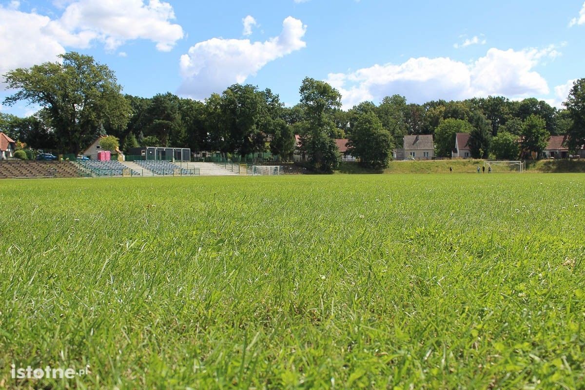 Stadion przy ulicy Rajskiej w Bolesławcu