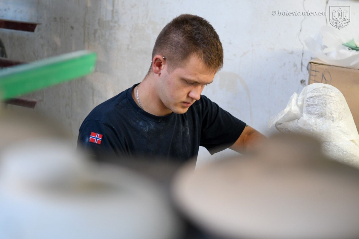 Trwa 59. Międzynarodowy Plener Ceramiczno-Rzeźbiarski