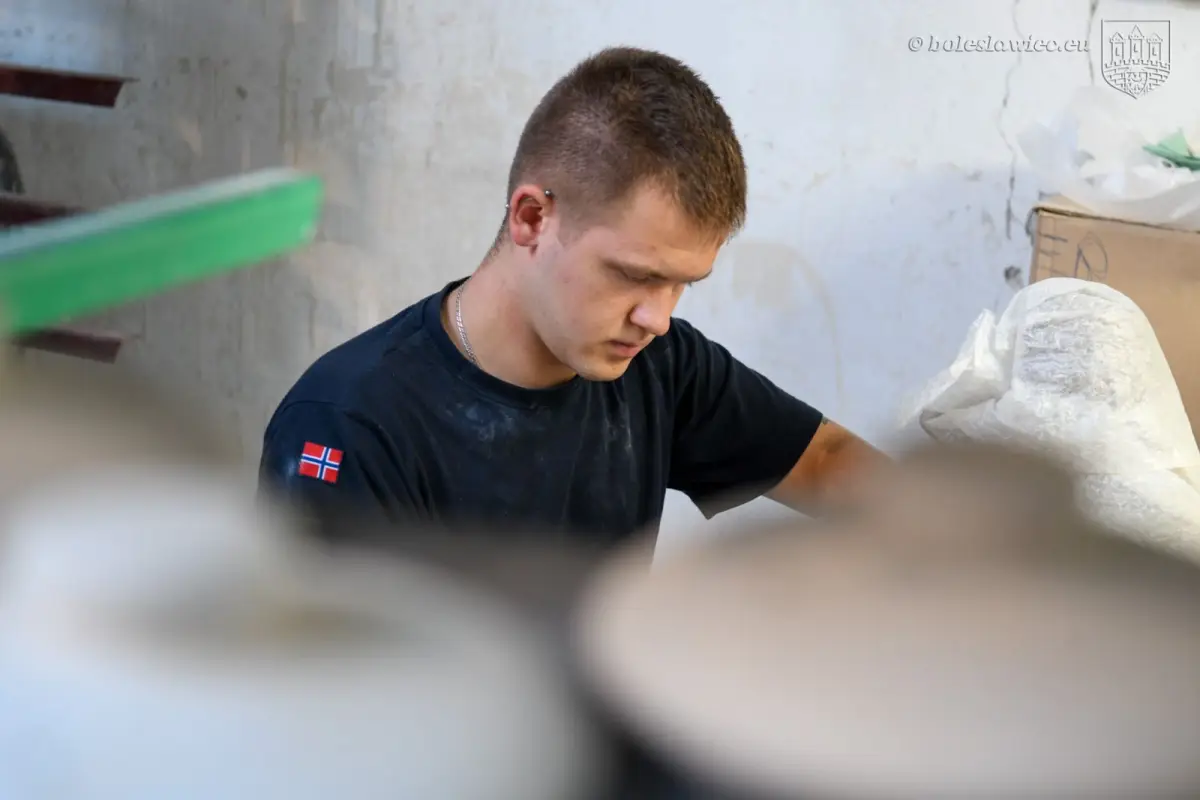 Trwa 59. Międzynarodowy Plener Ceramiczno-Rzeźbiarski