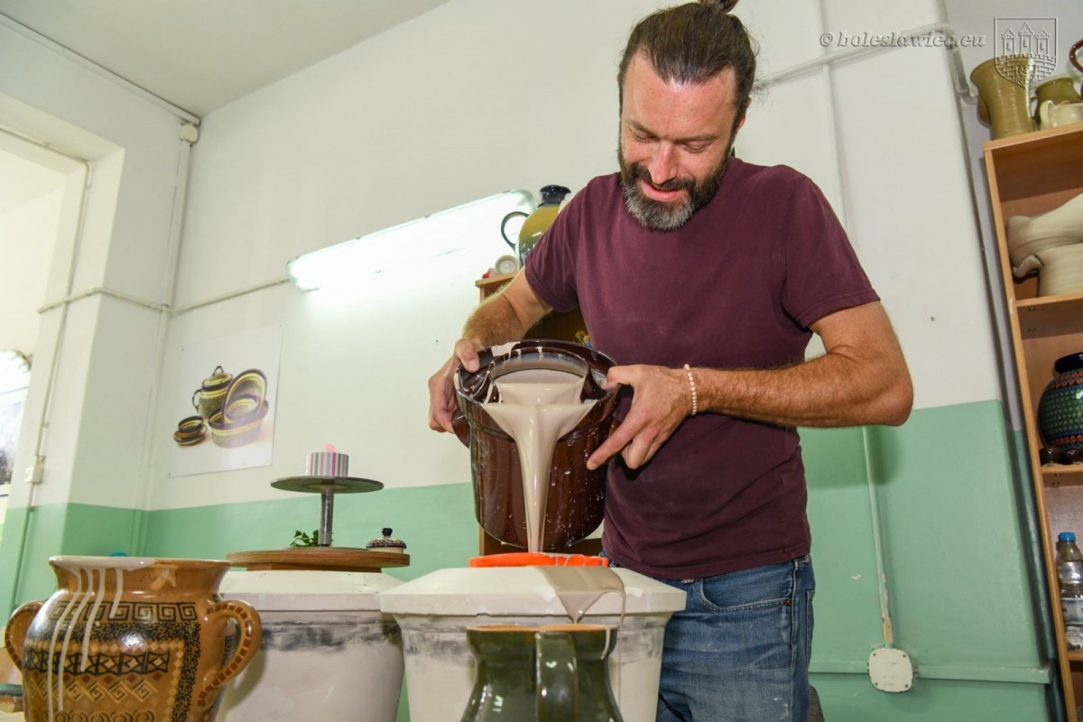 Trwa 59. Międzynarodowy Plener Ceramiczno-Rzeźbiarski