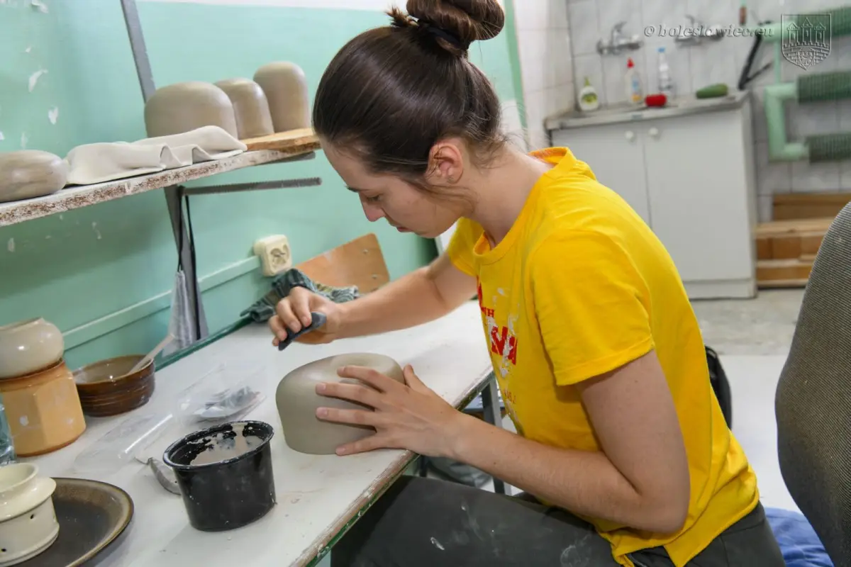 Trwa 59. Międzynarodowy Plener Ceramiczno-Rzeźbiarski