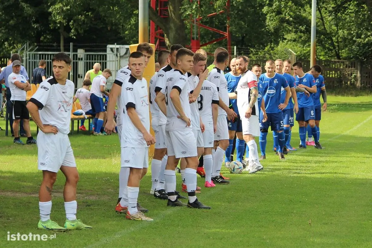 Galeria zdjęć z meczu BKS II - GKS Cement Raciborowice