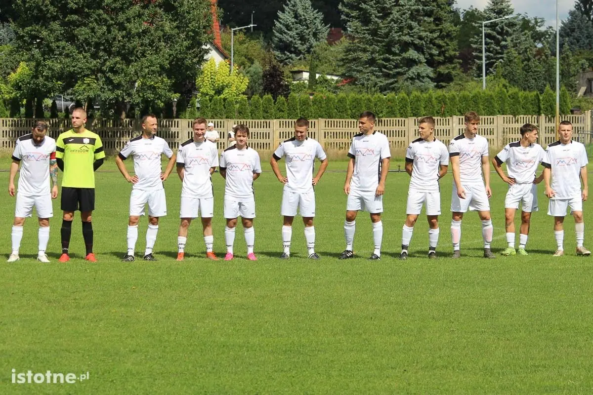 Galeria zdjęć z meczu BKS II - GKS Cement Raciborowice