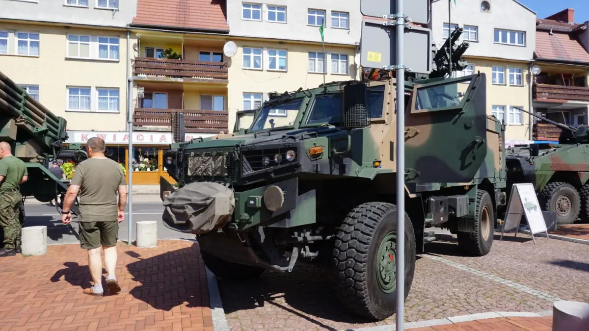 Obchody Święta Wojska Polskiego w Nowogrodźcu