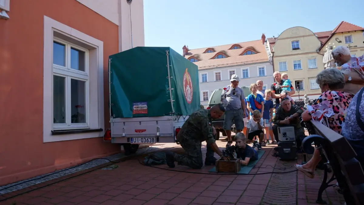 Obchody Święta Wojska Polskiego w Nowogrodźcu