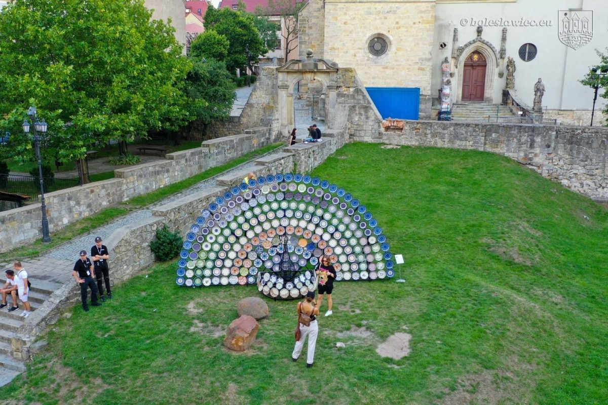 Trwają targi ceramiki