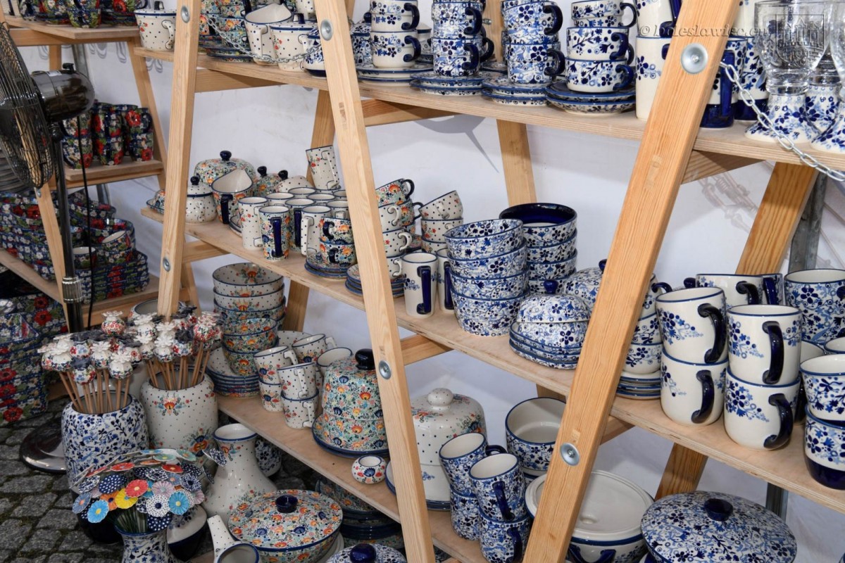 Trwają targi ceramiki