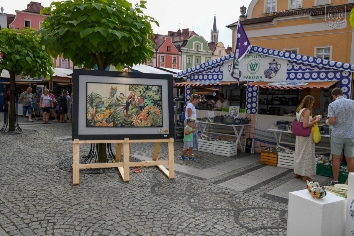 Trwają targi ceramiki