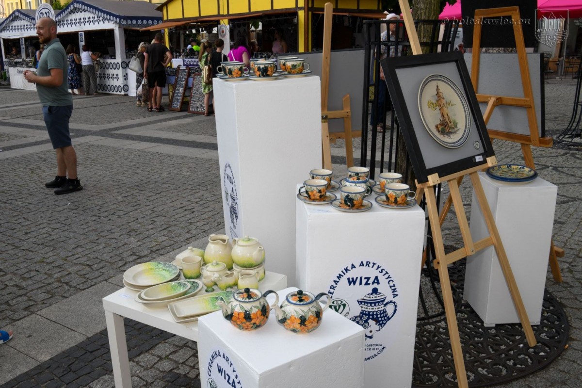 Trwają targi ceramiki