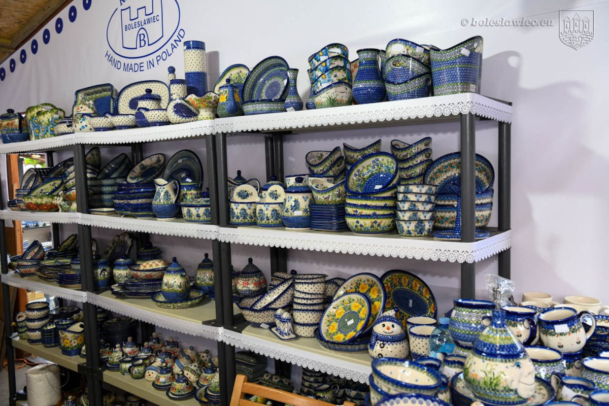 Trwają targi ceramiki