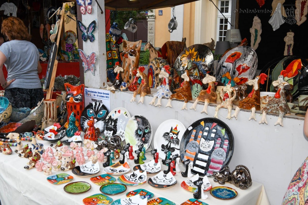 Trwają targi ceramiki