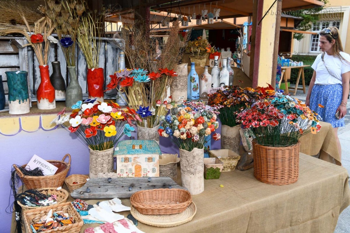 Trwają targi ceramiki