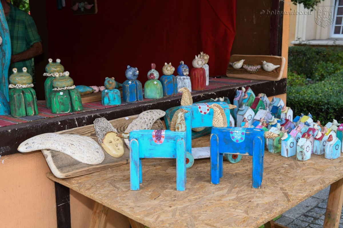 Trwają targi ceramiki