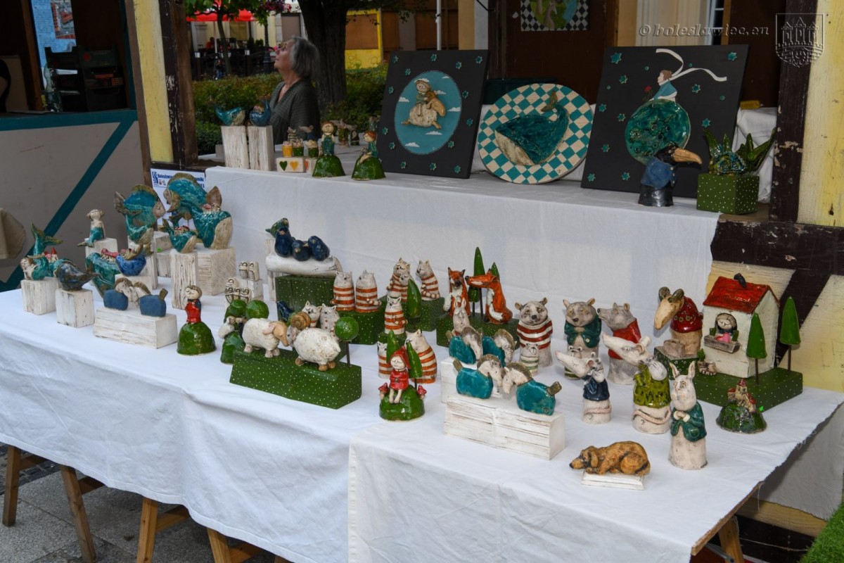 Trwają targi ceramiki