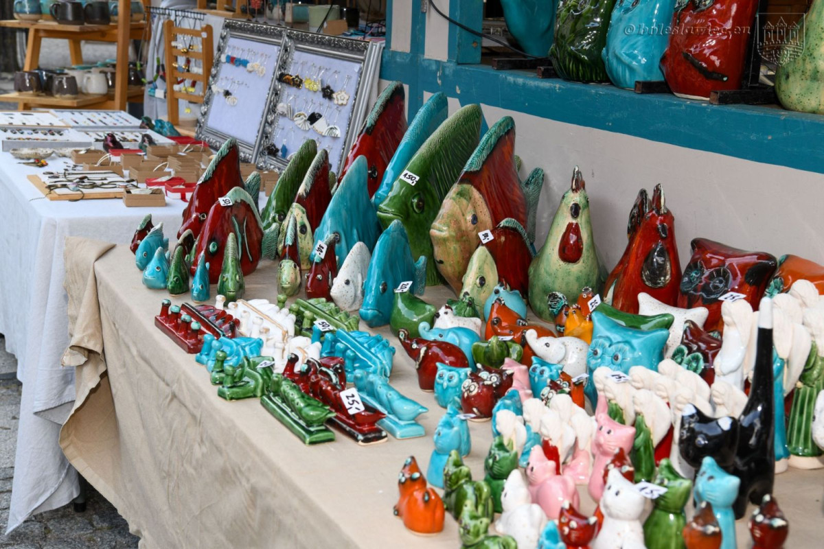 Trwają targi ceramiki