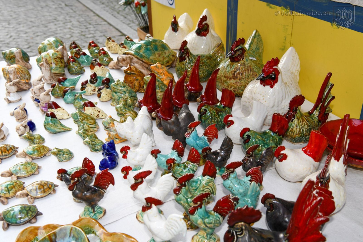 Trwają targi ceramiki