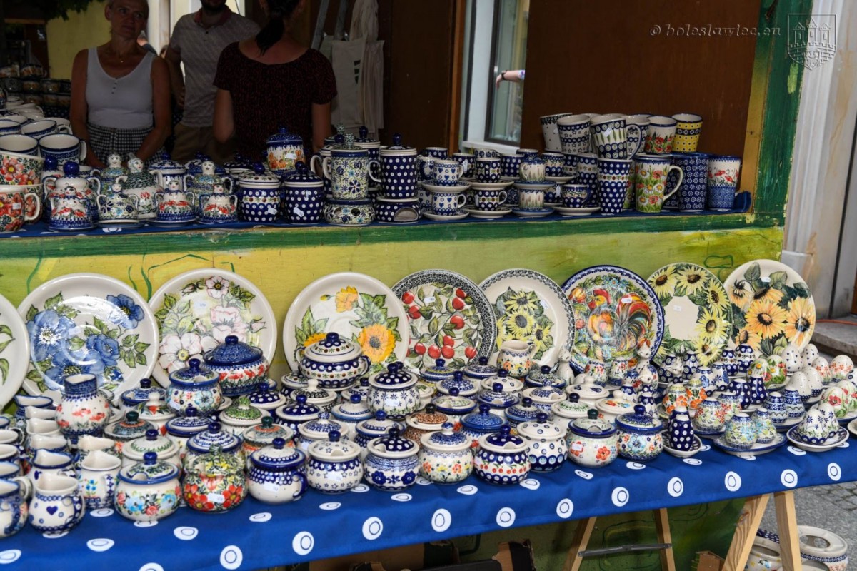 Trwają targi ceramiki