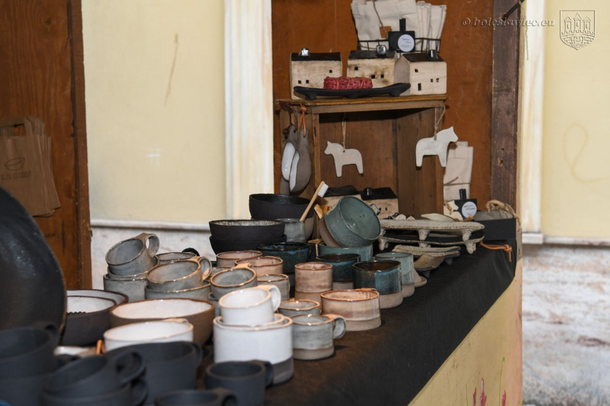 Trwają targi ceramiki