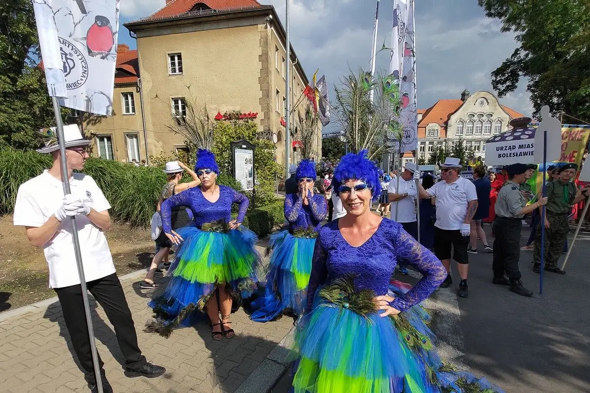 Bolesławieckie Święto Ceramiki tradycyjnie otworzyła kolorowa parada
