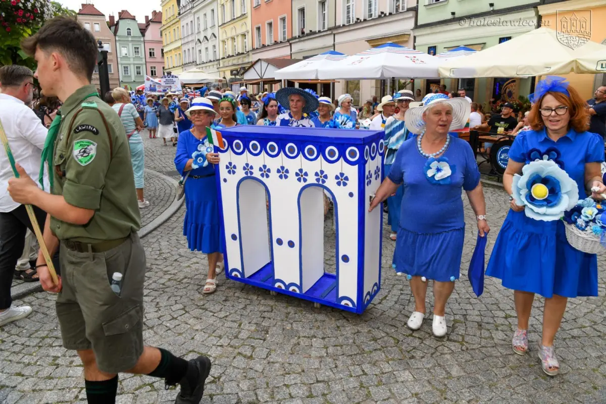 Kolorowa parada i otwarcie święta ceramiki 2023