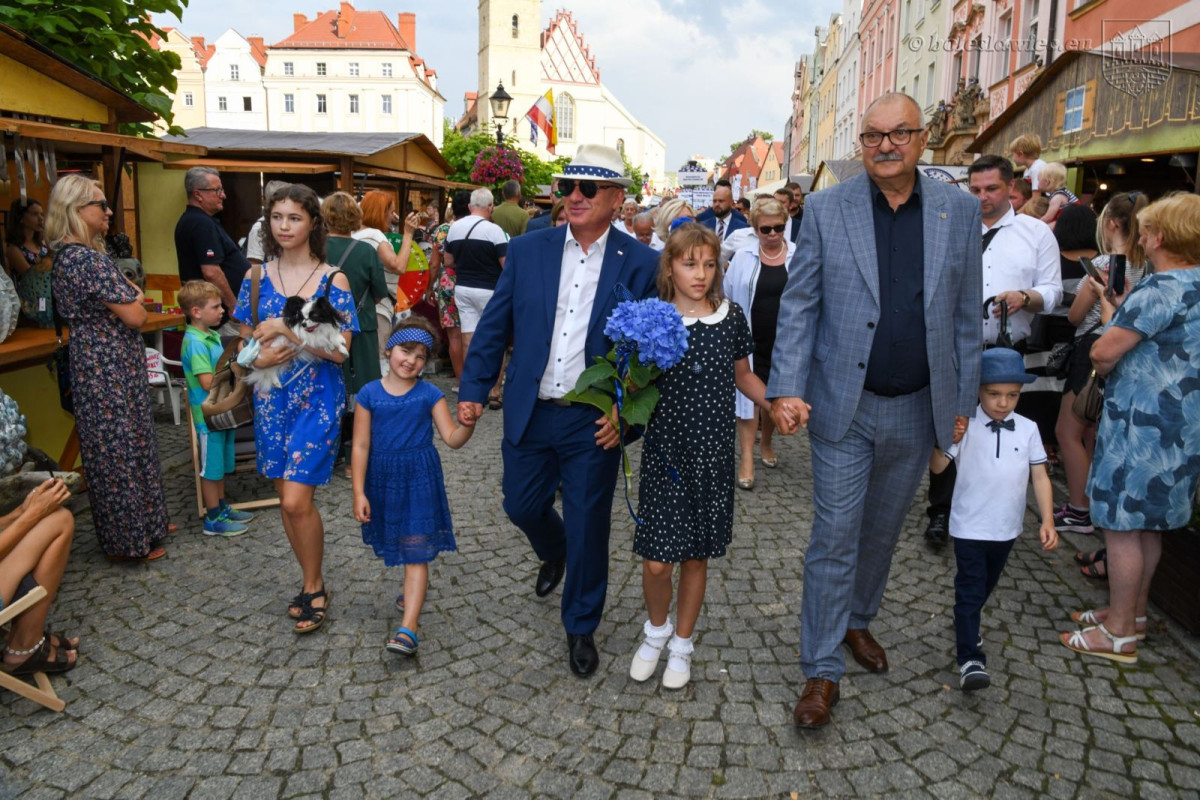 Kolorowa parada i otwarcie święta ceramiki 2023