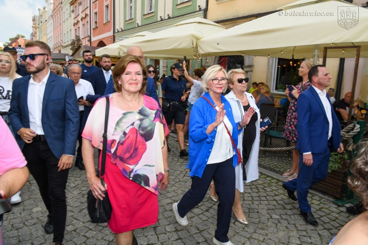 Kolorowa parada i otwarcie święta ceramiki 2023