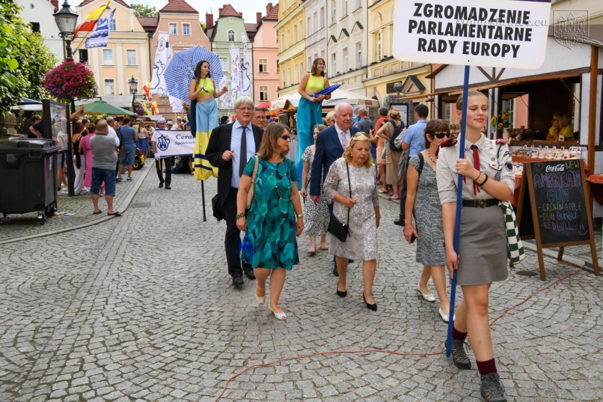 Kolorowa parada i otwarcie święta ceramiki 2023