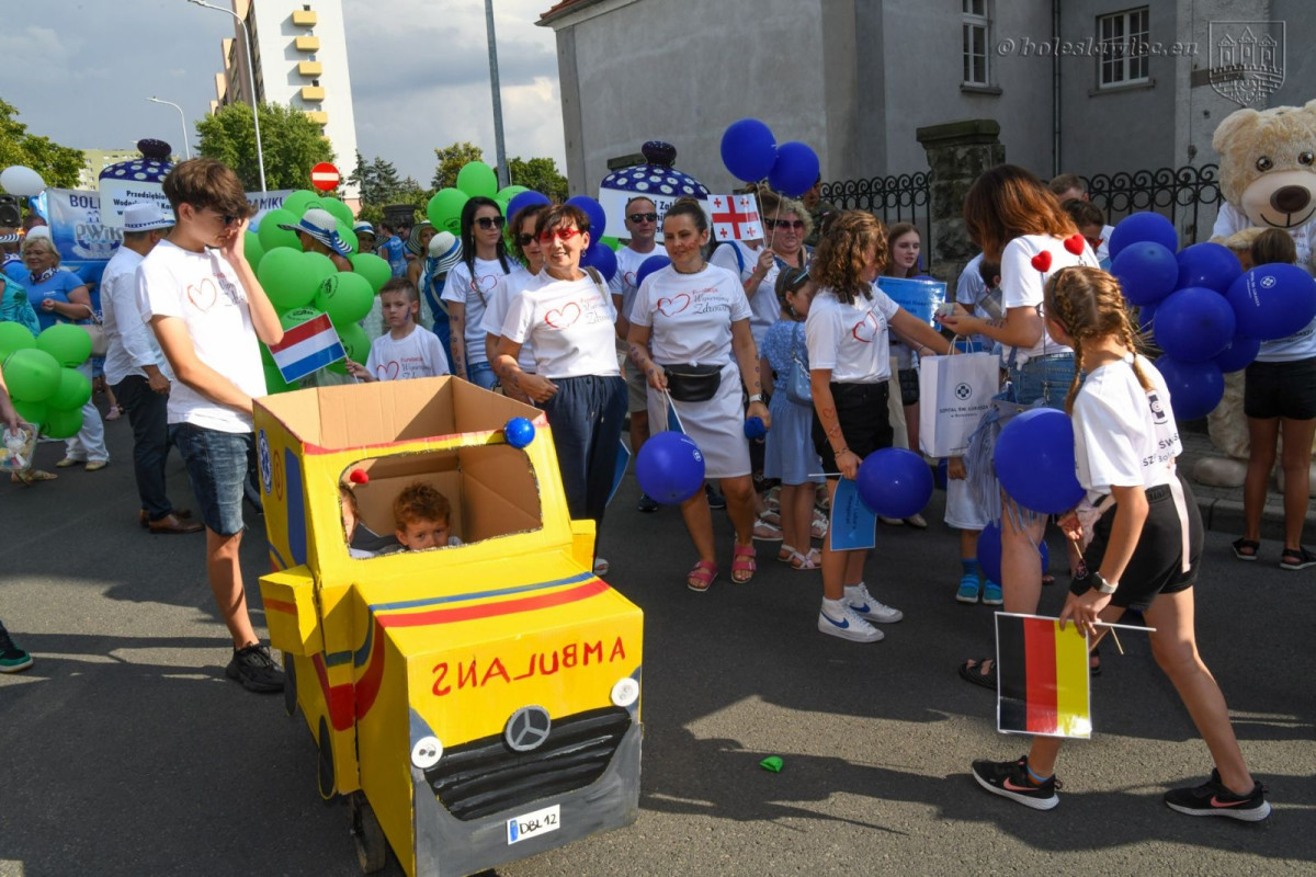 Kolorowa parada i otwarcie święta ceramiki 2023