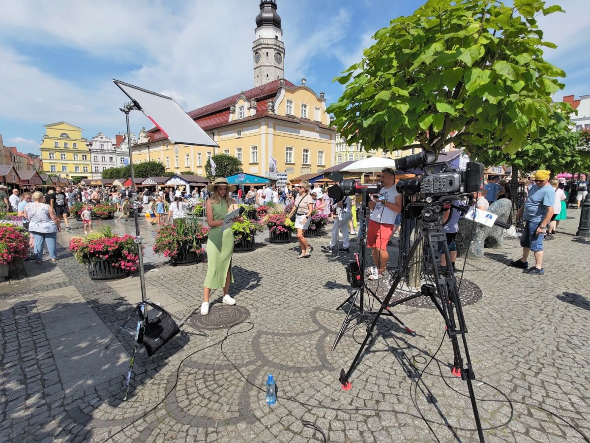 Tłumy na targach ceramiki w sobotnie południe
