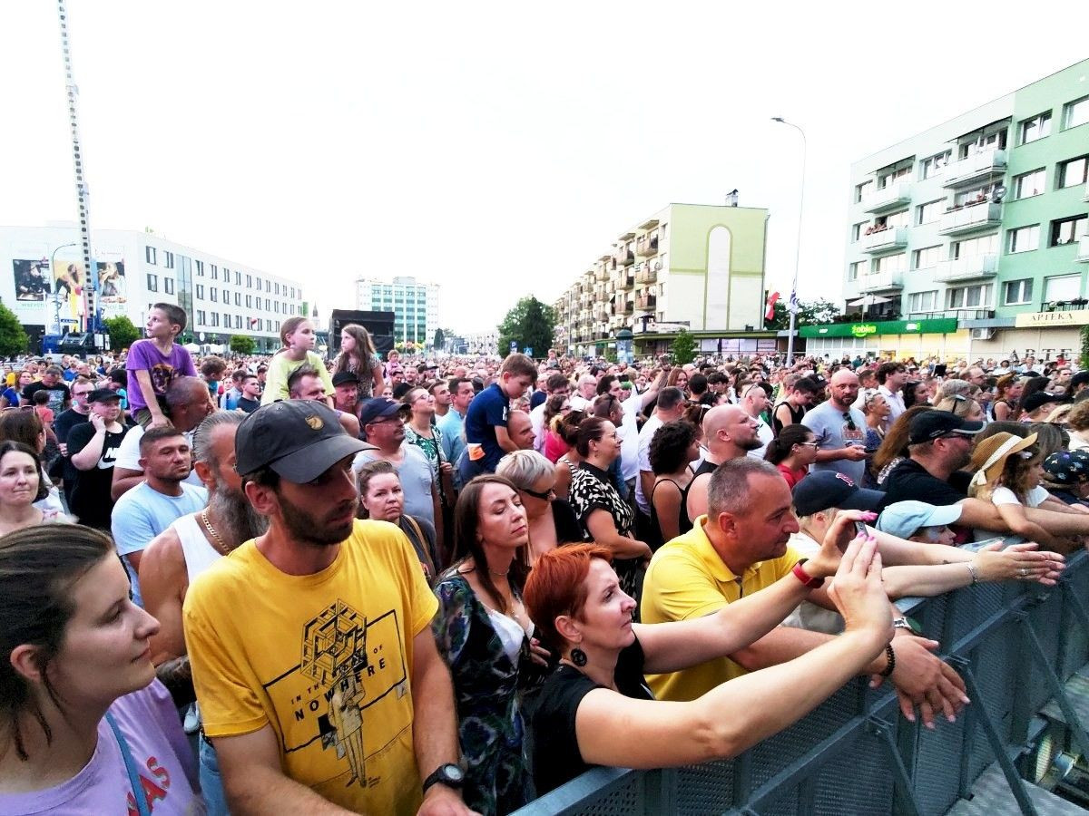 Ørganek na koncercie w Bolesławcu