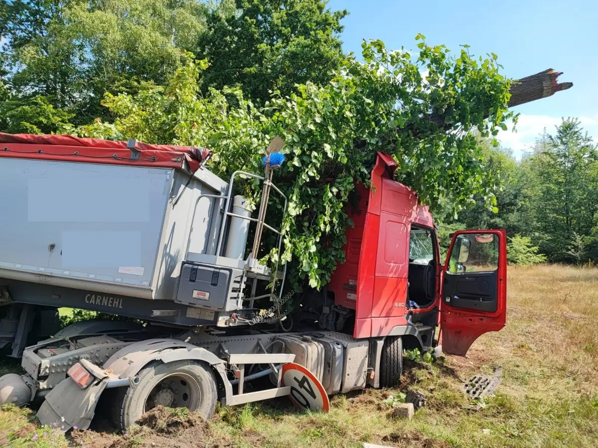 Zderzenie dwóch pojazdów w Ruszowie