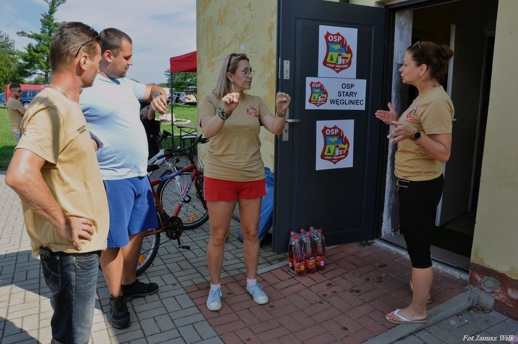 Spotkanie integracyjne młodych strażaczek i strażaków z trzech powiatów