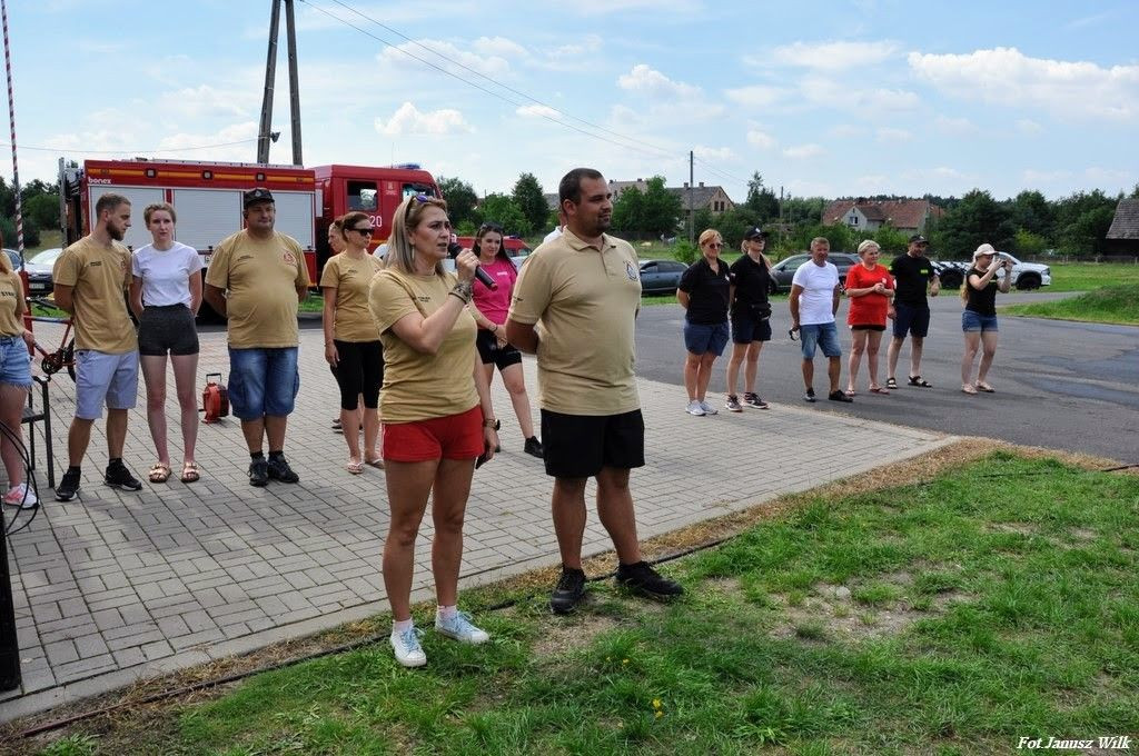 Spotkanie integracyjne młodych strażaczek i strażaków z trzech powiatów