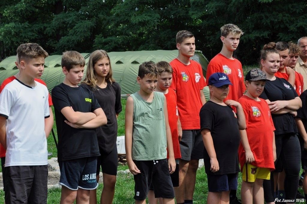 Spotkanie integracyjne młodych strażaczek i strażaków z trzech powiatów