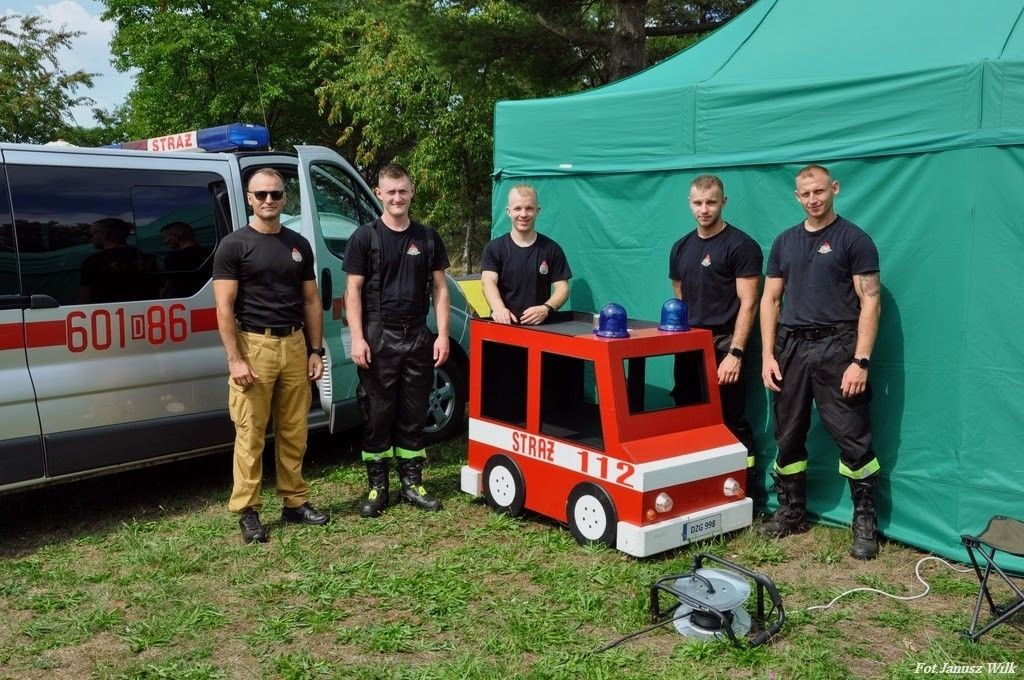 Spotkanie integracyjne młodych strażaczek i strażaków z trzech powiatów